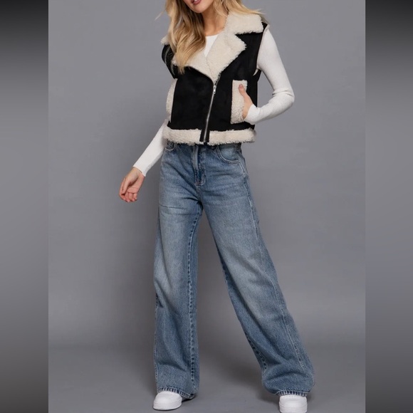 FAUX SUEDE INNER FUR ZIP UP VEST - Picture 5 of 5